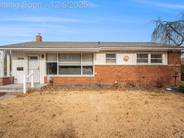 34950 W Chicago St, Livonia, MI 48150