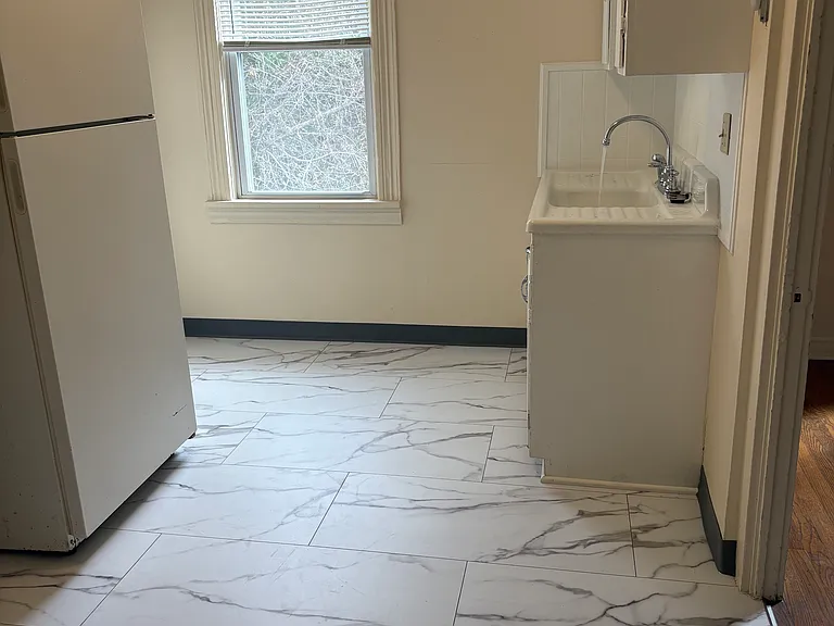 826 Park St — Photo 15