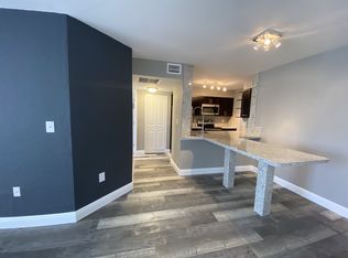 2871 N Oakland Forest Dr APT 112, Fort Lauderdale, FL 33309
