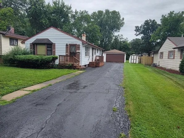 330 Mitchell Dr, Grayslake, IL 60030