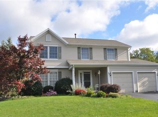 47 Princeton Ln, Fairport, NY 14450