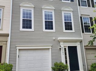 45503 Trail Run Ter, Sterling, VA 20164