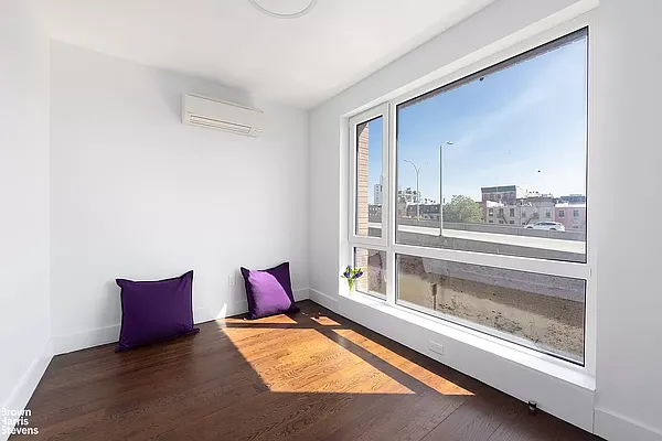 Rented by Reside New York | media 14