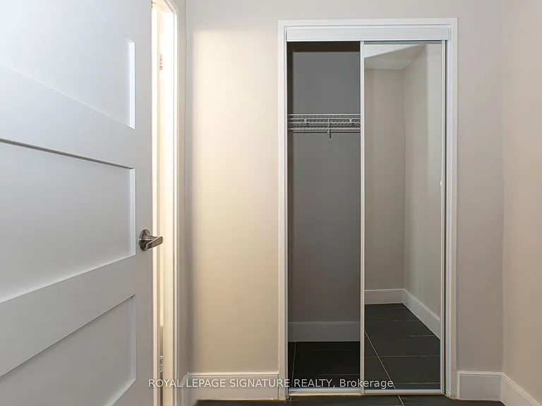 666 Spadina Ave #512 — Photo 5