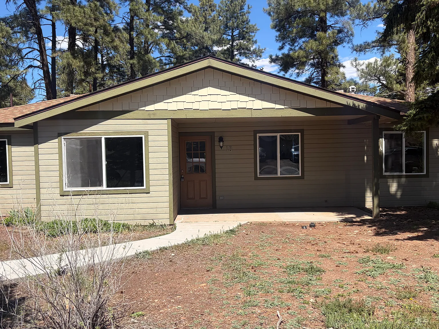 3 bed, 1250 sqft, $2,580 — Photo 1