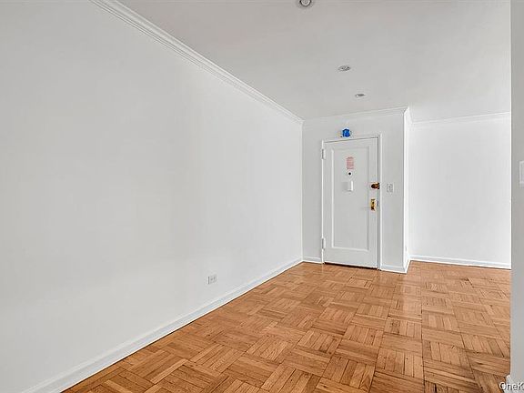 2nd image of 90-09 Northern Blvd APT 102