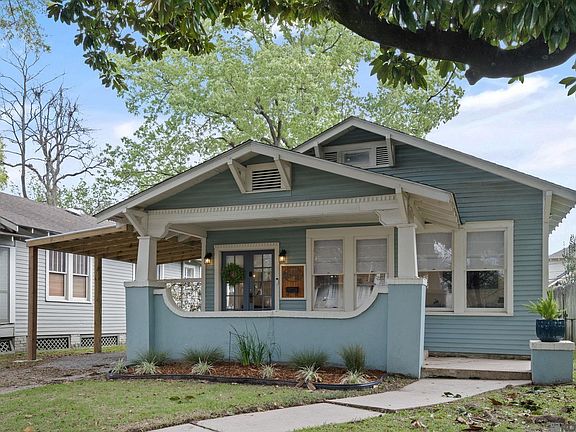 2nd image of 927 Park Blvd