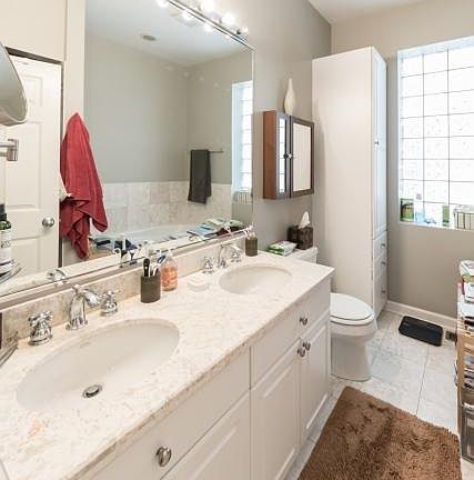 5th image of 4436 N Winchester Ave APT 1N