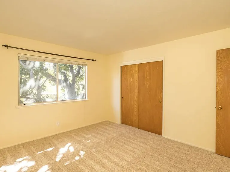 314 College Ave #1-6 — Photo 11