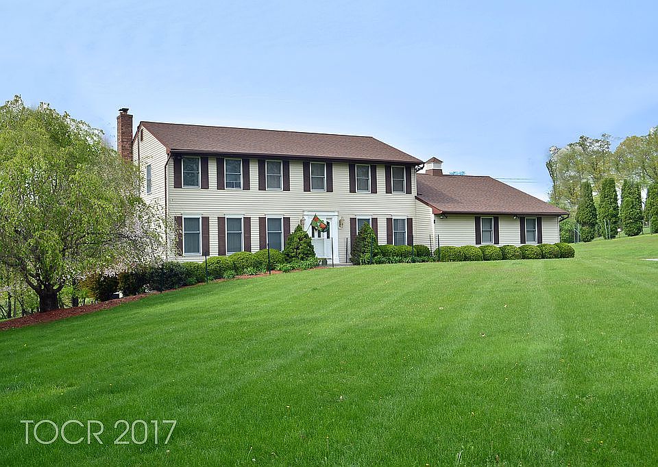 1st image of 9 Sunset Ct