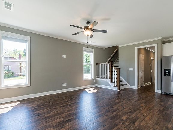 5th image of 424 Grigsby Ave