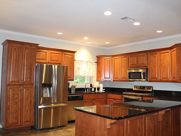 3rd image of 317 Creekwood Dr