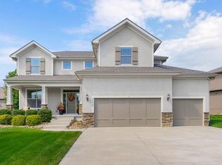 22518 W 60th St, Shawnee, KS 66226