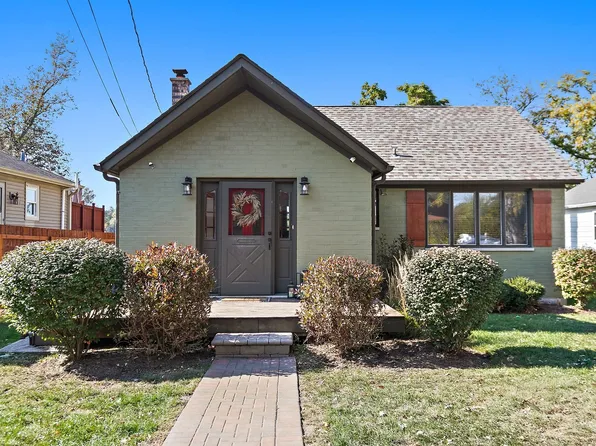 6N178 Riverside Dr, St Charles, IL 60174