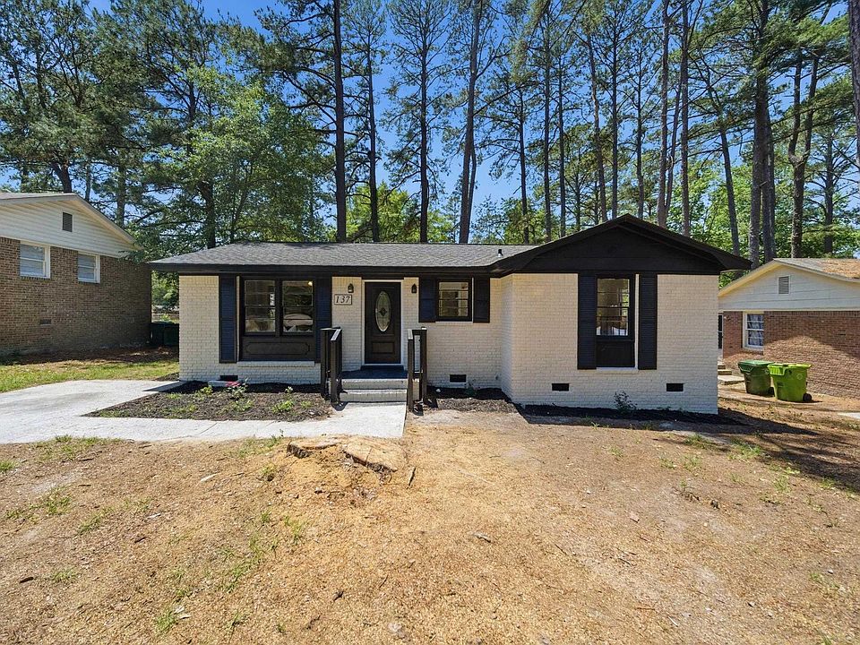 1st image of 137 Westbridge Rd