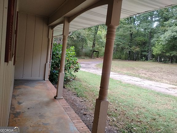 3rd image of 3000 White Pine Ln