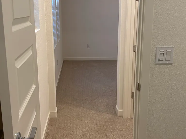 15896 Riverton Ave — Photo 8