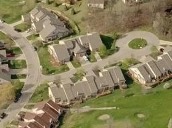 41703 Magnolia Ct #1, Novi, MI 48377