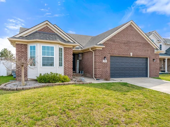 723 Arbor Chase Dr, Dundee, MI 48131