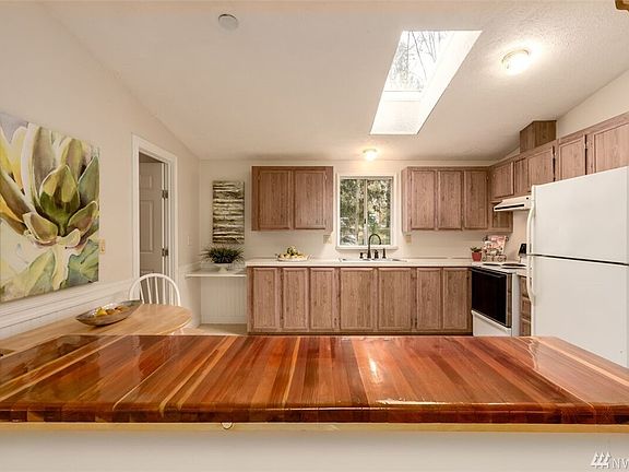 5th image of 27474 Baywood Dr NE