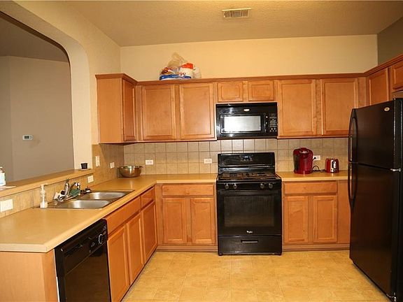 2nd image of 600 Sweet Leaf Ln
