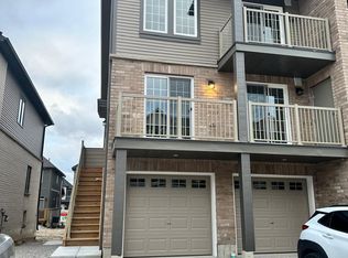 9 Hay Ln #1, Barrie, ON L4N 0H7