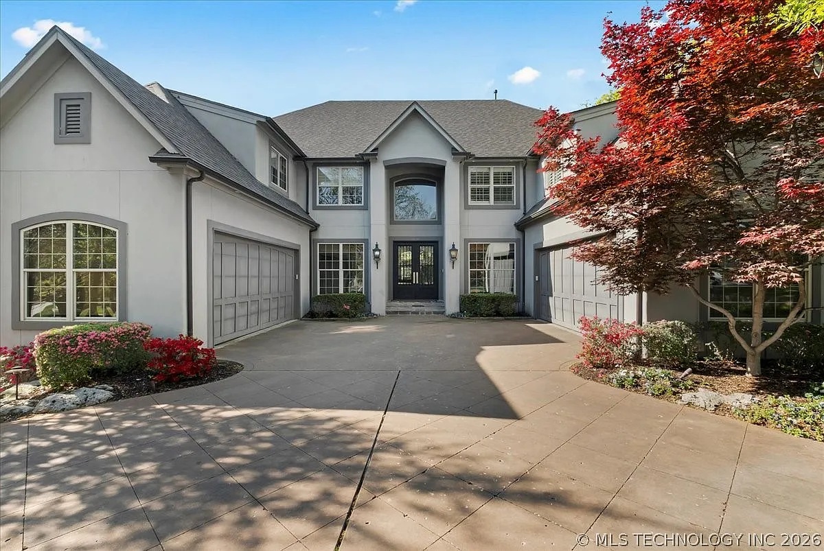 5 bed, 4.5 bath, 6530 sqft, $8,000 — Photo 1