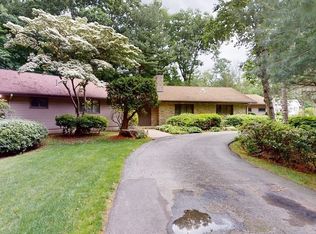 13 W Hill Ter, Worcester, MA 01609