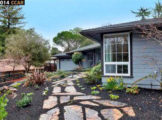 61 Meadow View Rd, Orinda, CA 94563