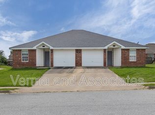 281 Graystone Cir #279, Centerton, AR 72719