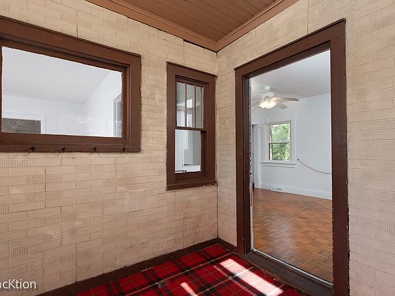 2nd image of 6703 Woodward Ave