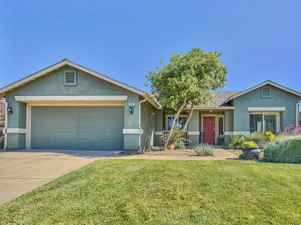 363 Chardonnay Dr, Salinas, CA 93906