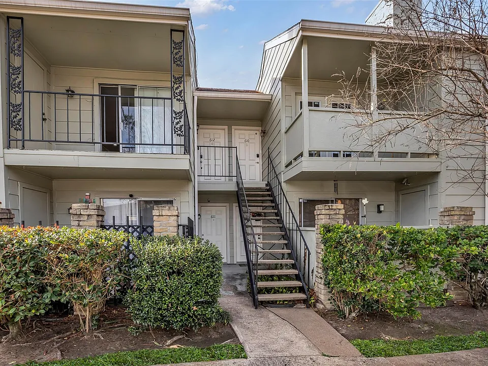 2800 Jeanetta St #610