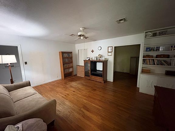 4th image of 1706 Katy Ave