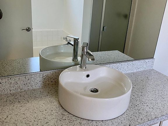 5th image of 1840 Sequoia Ave #1/1