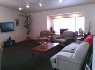 16436 Balsam Ridge Dr #B, Ballwin, MO 63011