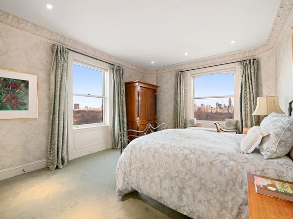 151 Central Park West image 11 of 18