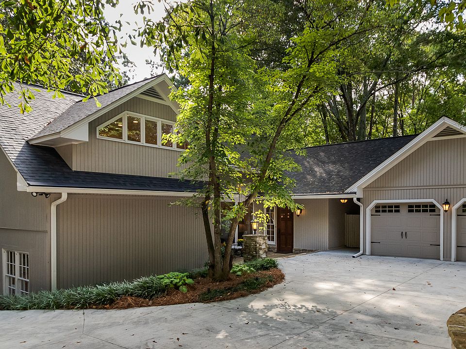 1st image of 228 Shadowlake Ct SE