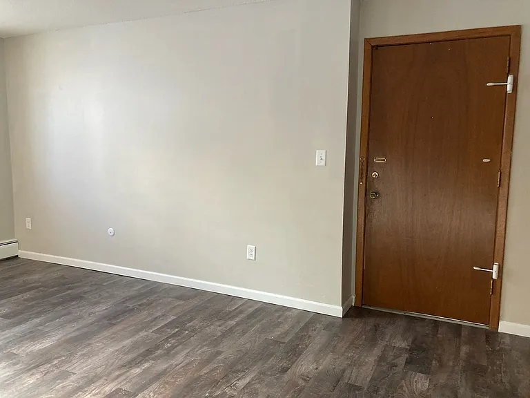 845 Dodd Rd — Photo 11
