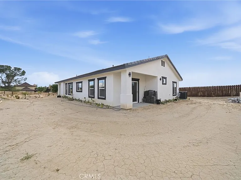 16315 Orick Ave — Photo 12