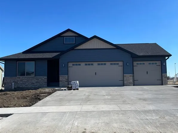 110 Buysse Ln, West Liberty, IA 52776