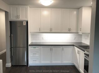 273 Lakeshore Rd E #1, Mississauga, ON L5G1G8