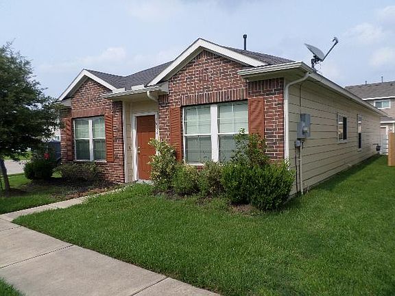 2nd image of 1763 Nichole Woods Dr