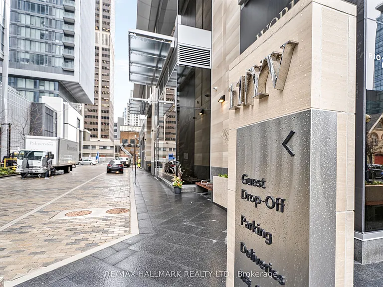 11 Yorkville Ave #3406 — Photo 3