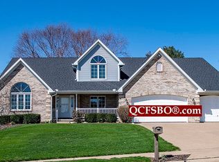 4420 Forest Rd, Davenport, IA 52807