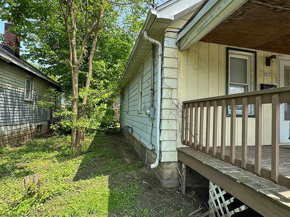 2nd image of 2517 Leith St