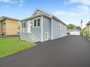 1927 S 17th Ave, Broadview, IL 60155