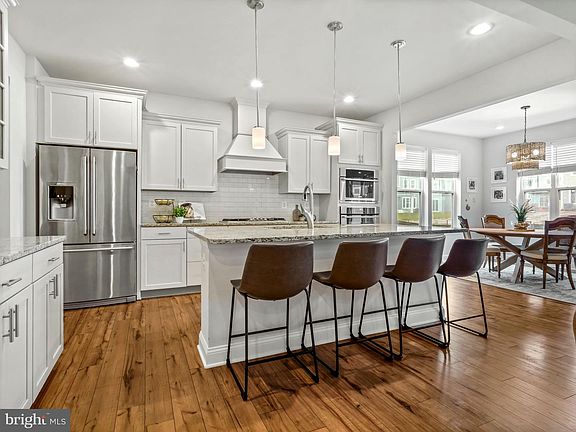 3rd image of 24235 Canoe Dr #206
