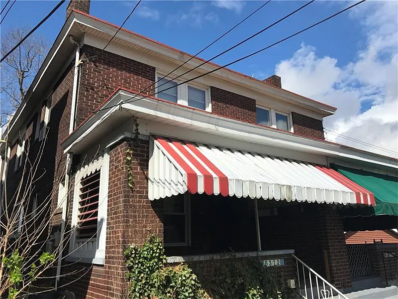 6372 Caton St photo 1