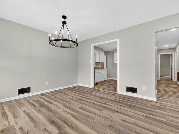 5th image of 2829 Brighton Ave